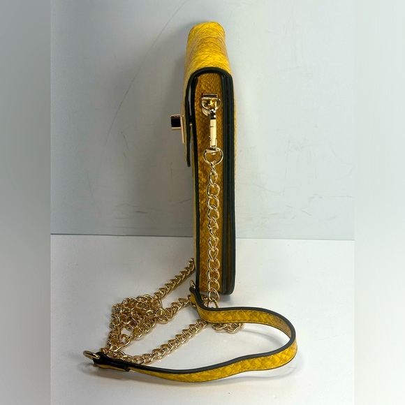 NEW - Mellow World Crossbody Essentials Purse and Touch Screen Phone Tote Combo - Picture 4 of 7